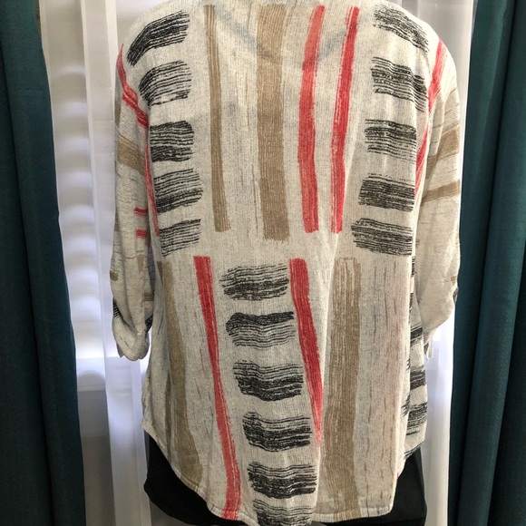 Nic + Zoe Lightweight knit pullover blouse - Picture 2 of 7